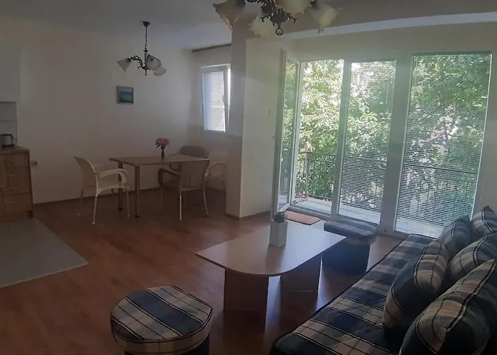 Apartment V